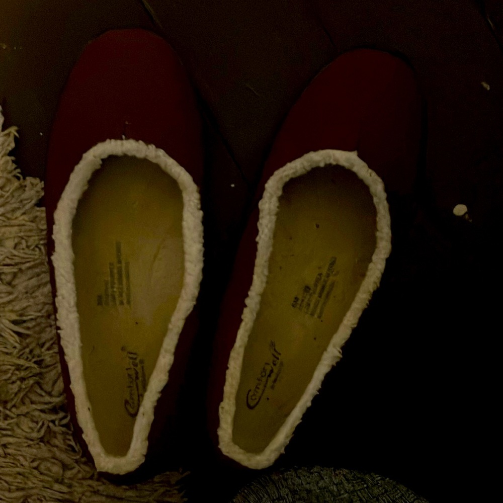 2 pair of slide in shoes